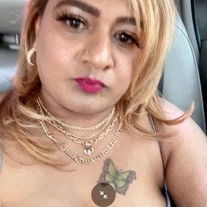 Meet your Posher, Nadera